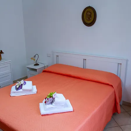 Delise Apartment *